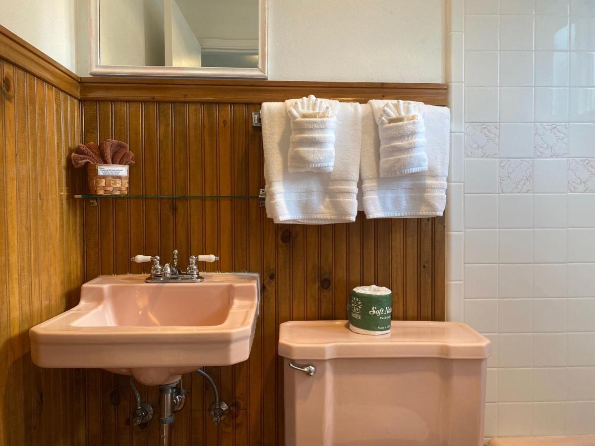 Emerald Valley Inn Port Crescent Экстерьер фото