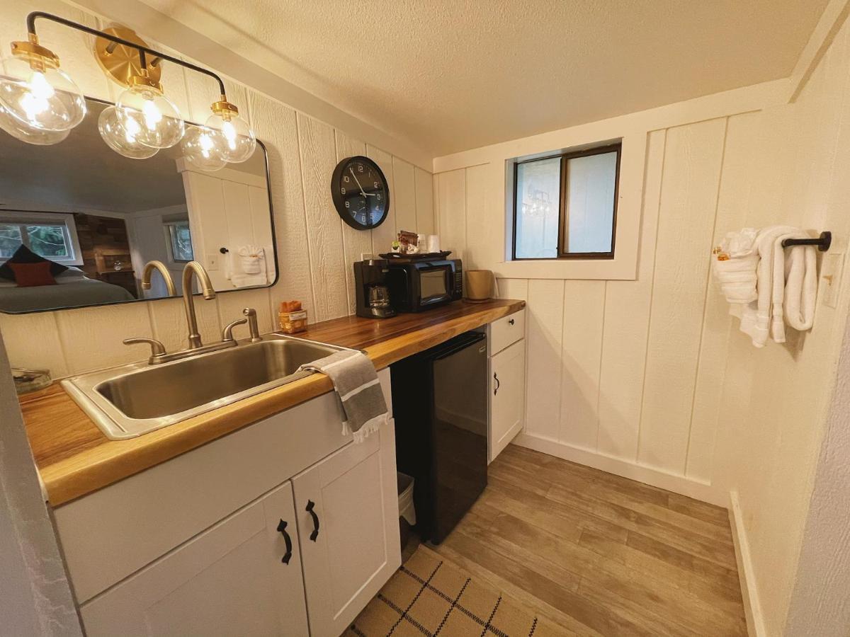Emerald Valley Inn Port Crescent Экстерьер фото