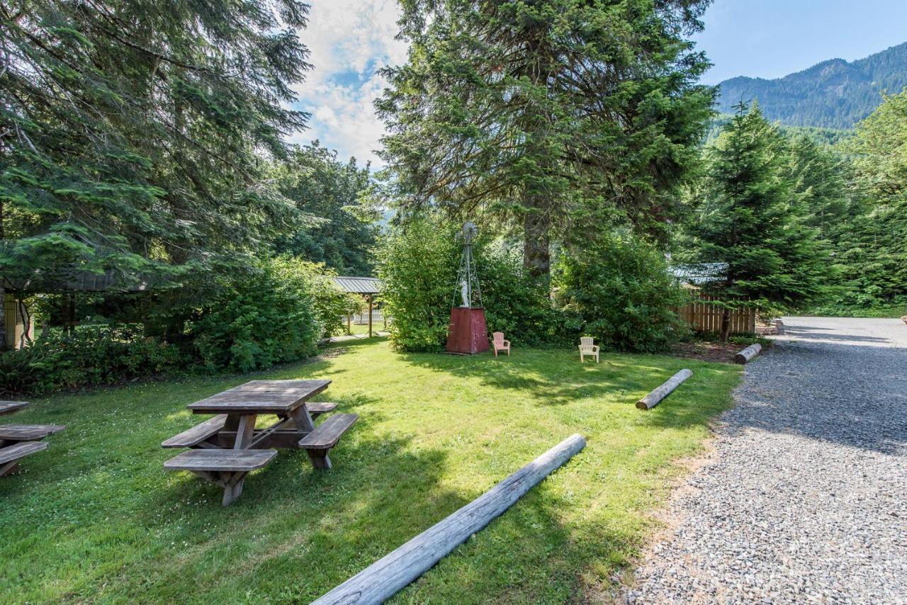 Emerald Valley Inn Port Crescent Экстерьер фото