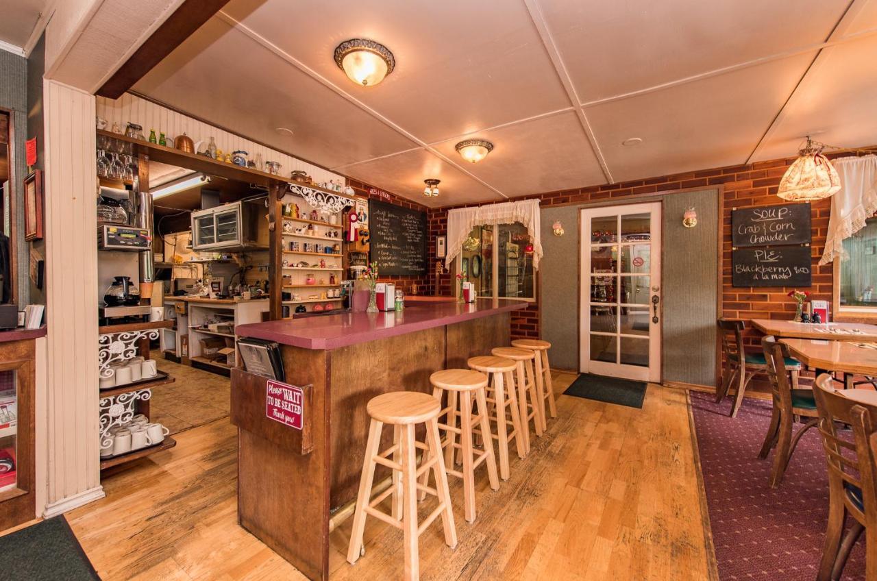 Emerald Valley Inn Port Crescent Экстерьер фото